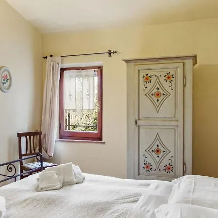 Дом отдыха Cozy In Castiglione Del With Swimming Pool
