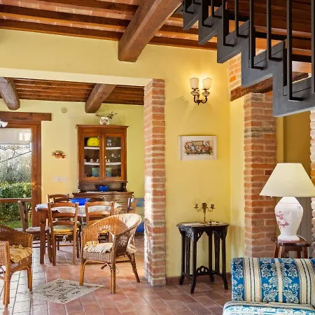 Cozy In Castiglione Del With Swimming Pool * Кастильоне-дель-Лаго