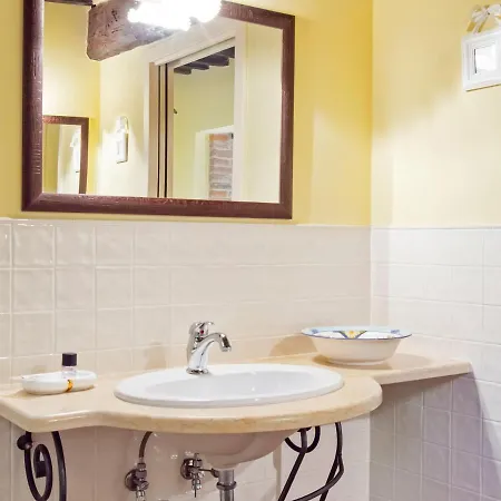 Cozy In Castiglione Del With Swimming Pool * Кастильоне-дель-Лаго