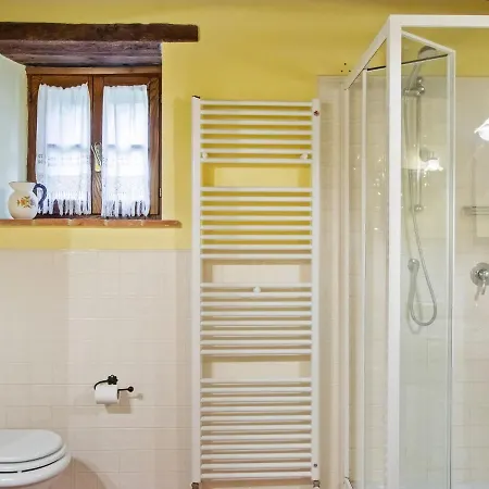 Дом отдыха Cozy In Castiglione Del With Swimming Pool