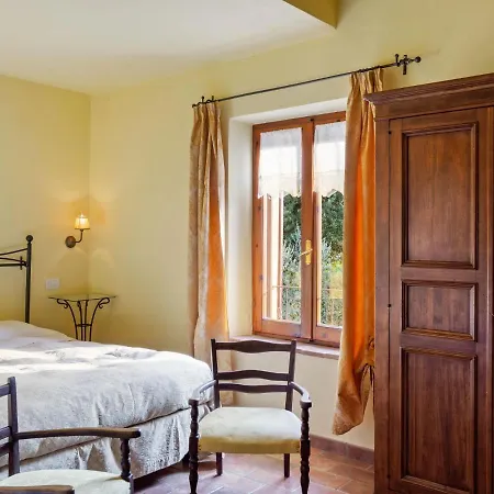 Cozy In Castiglione Del With Swimming Pool Дом отдыха Кастильоне-дель-Лаго